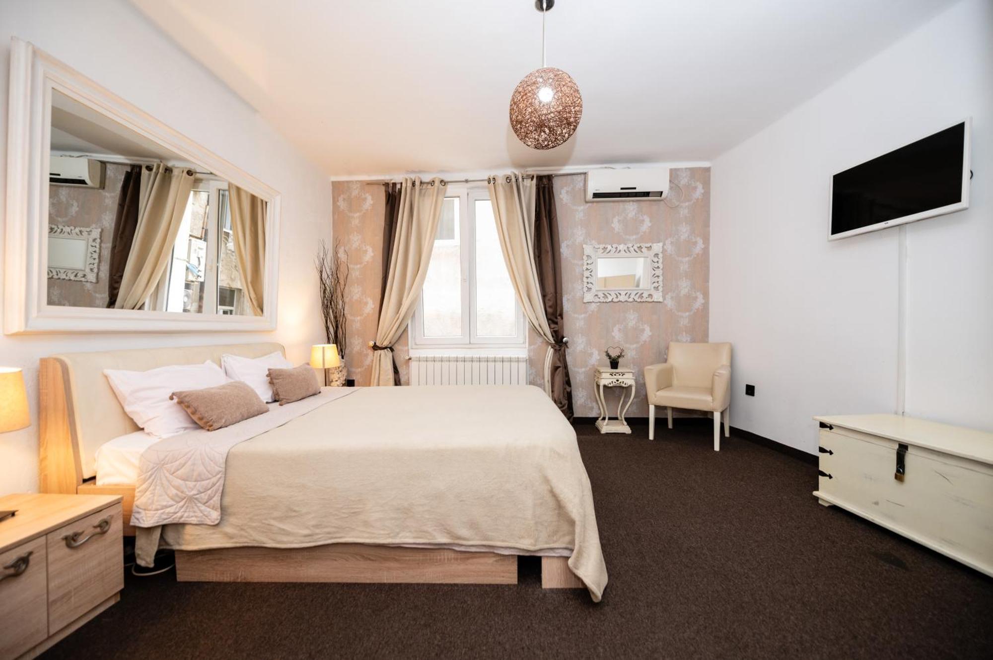 Central Belgrade Apartments Free Parking 贝尔格莱德 外观 照片