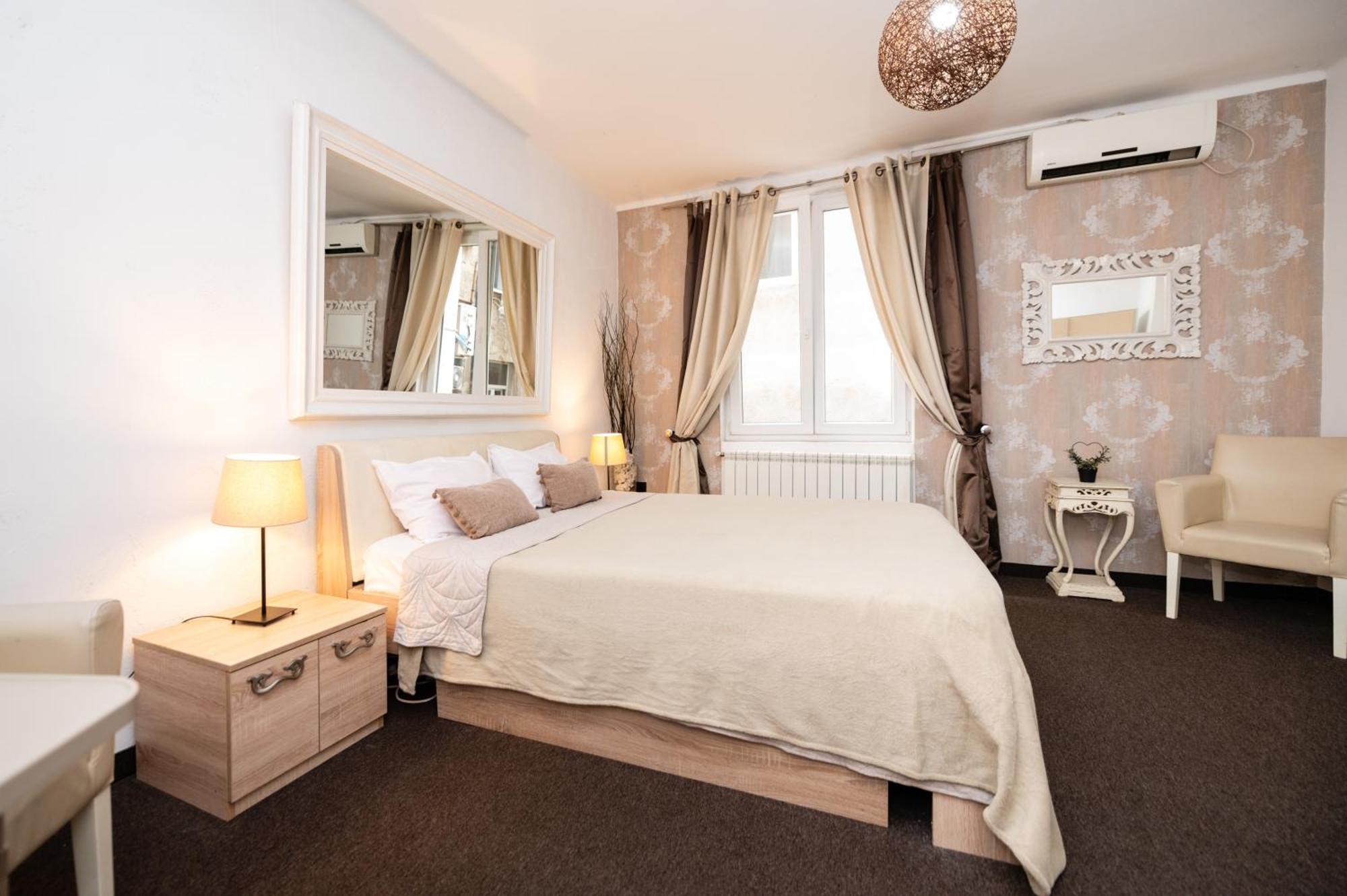 Central Belgrade Apartments Free Parking 贝尔格莱德 外观 照片
