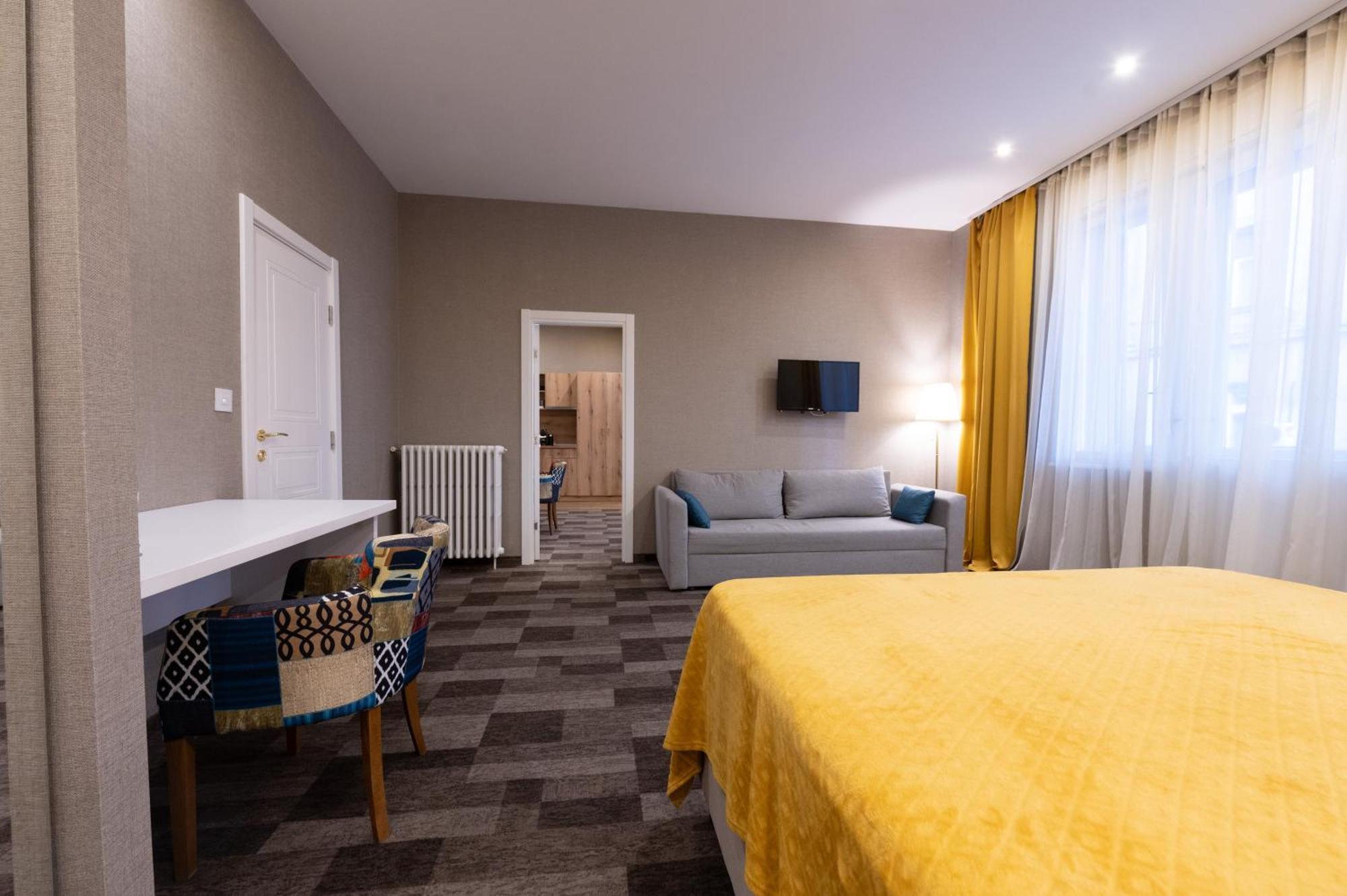 Central Belgrade Apartments Free Parking 贝尔格莱德 外观 照片