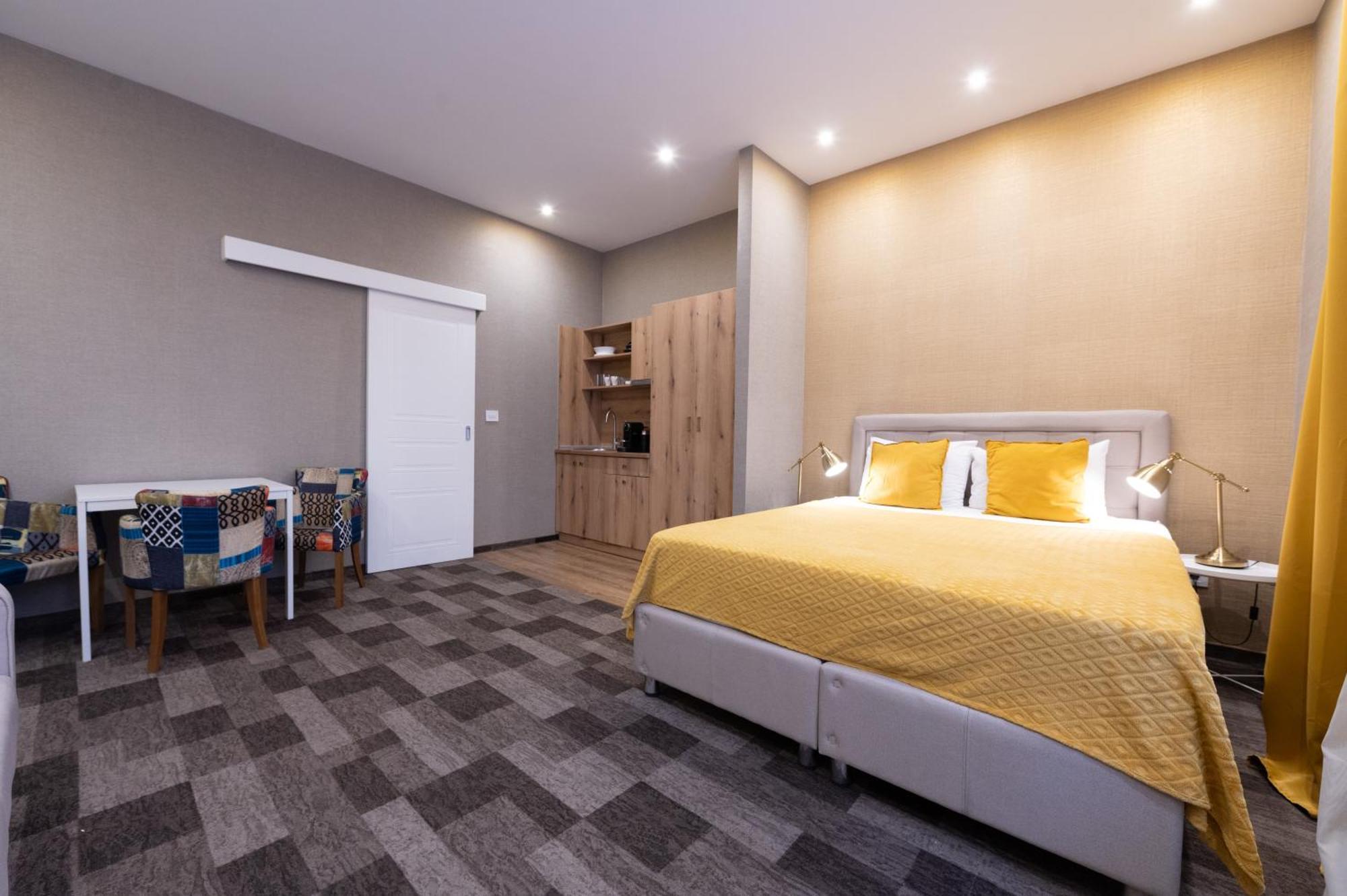 Central Belgrade Apartments Free Parking 贝尔格莱德 外观 照片